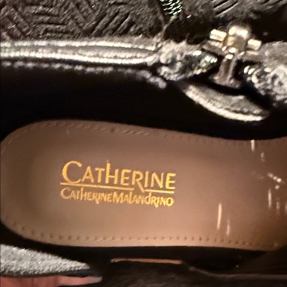 Catherine Malandrino Black Textured Ankle Booties - Picture 9 of 10